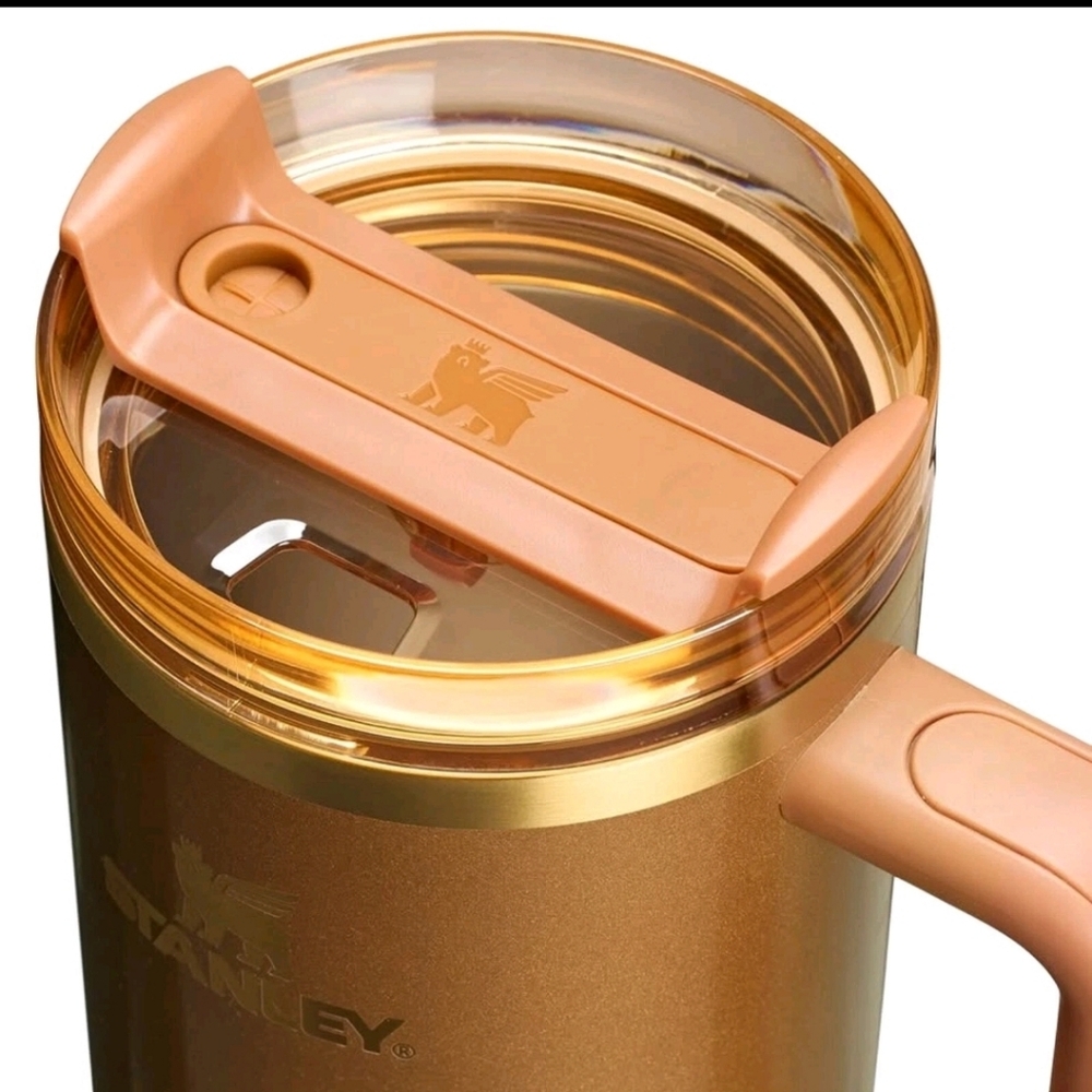 NEW! Limited Edition! Stanley 40oz, Copper Tinsel Holiday Release 2024 - Picture 5 of 6